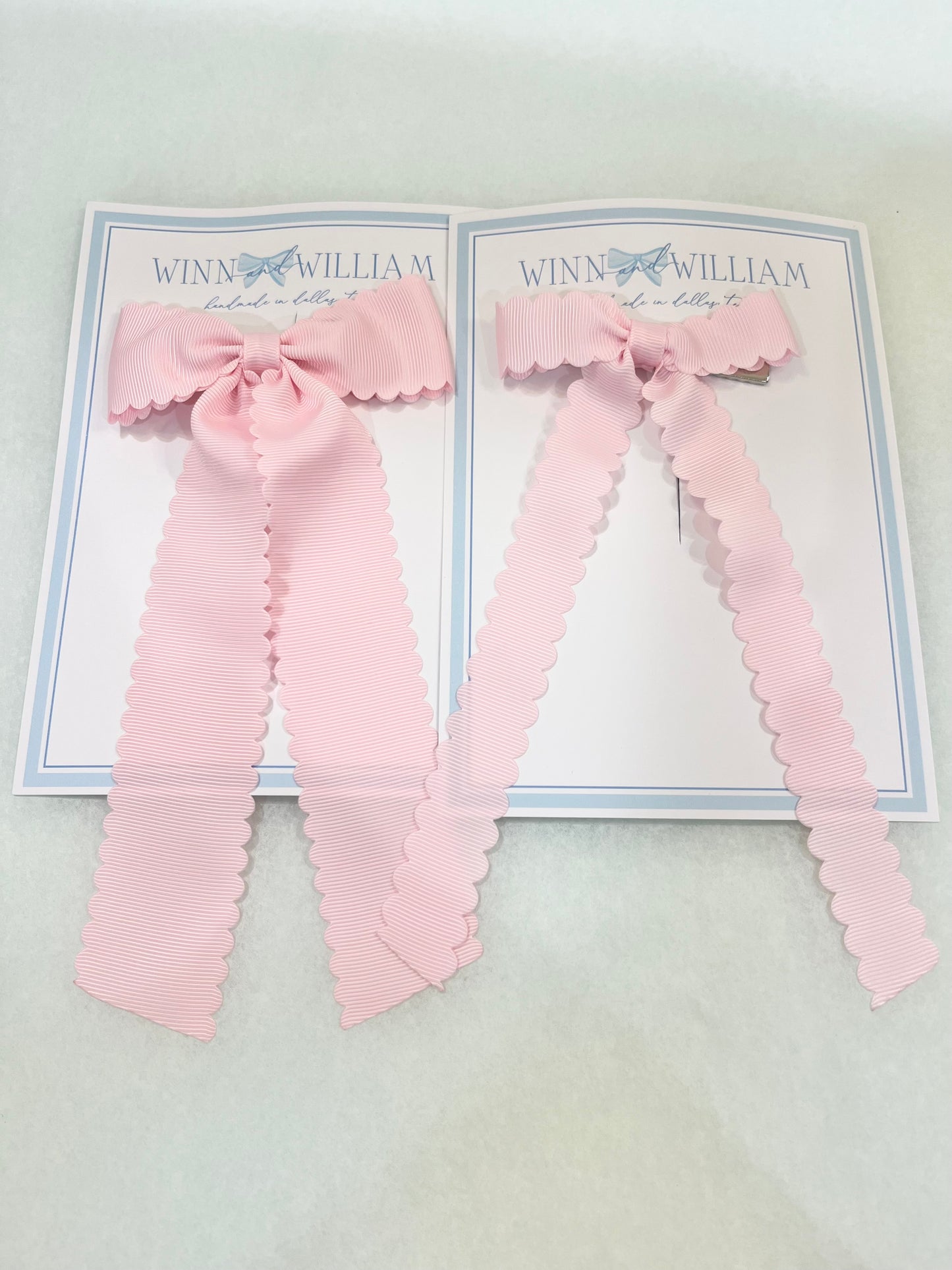 Scalloped Long-Tail Bow Pink