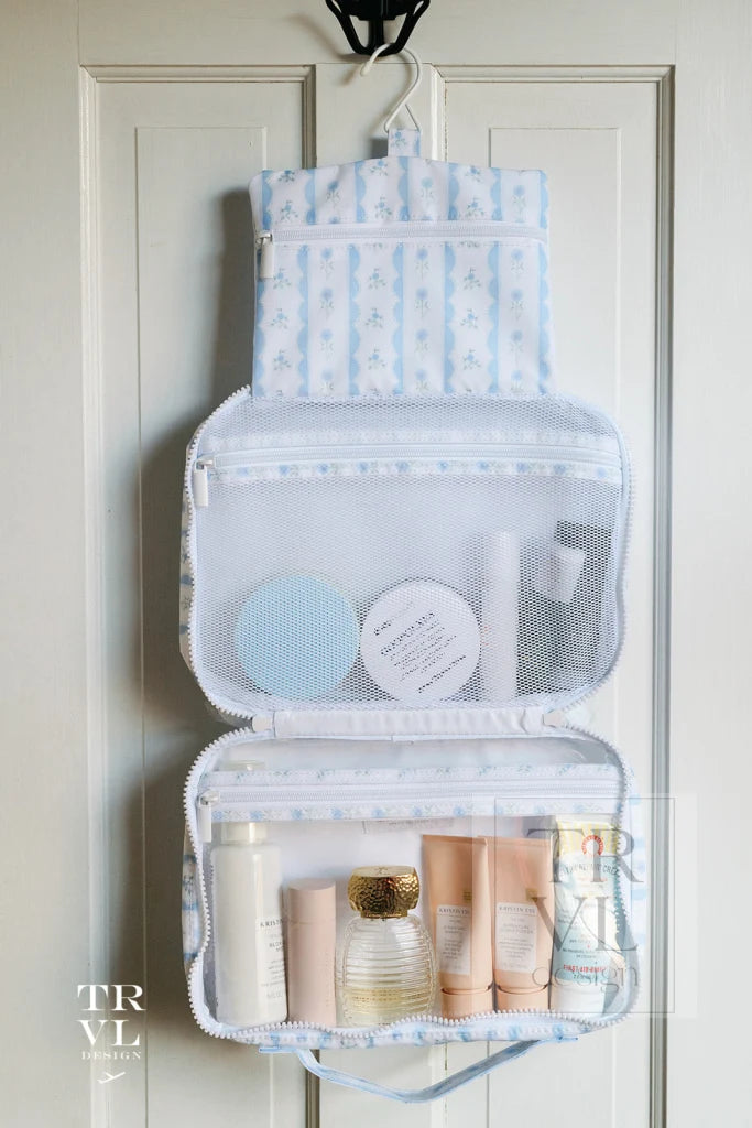 Bundle Up2 Hanging Toiletry Bag Ribbon Floral Blue